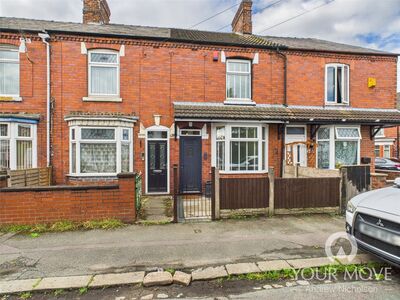 2 bedroom Mid Terrace House for sale