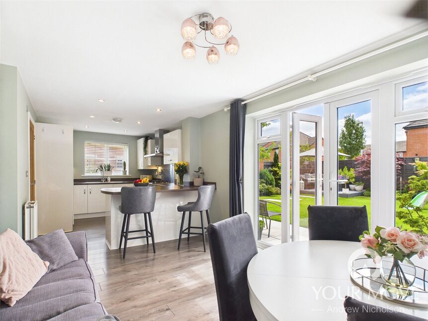 Kitchen / Diner / Family Room