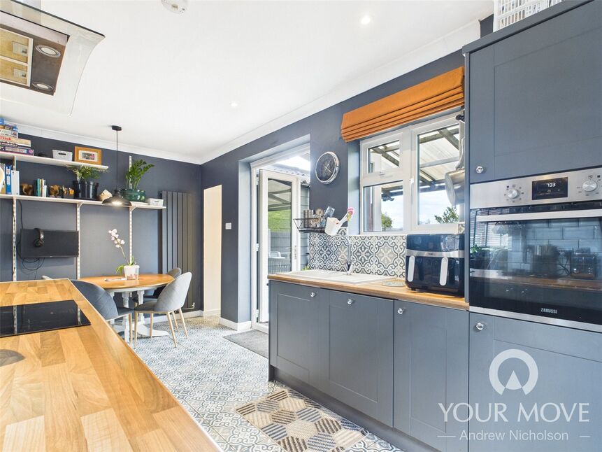 Kitchen / Diner