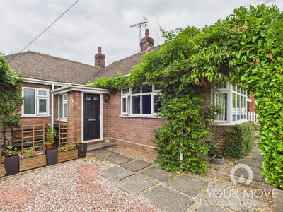 2 bedroom Detached Bungalow for sale