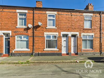 2 bedroom Mid Terrace House for sale