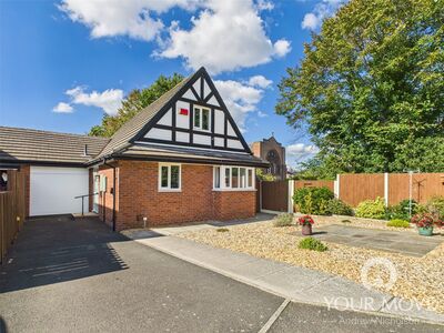 St. Matthews Close, 2 bedroom Link Detached Bungalow for sale, £260,000