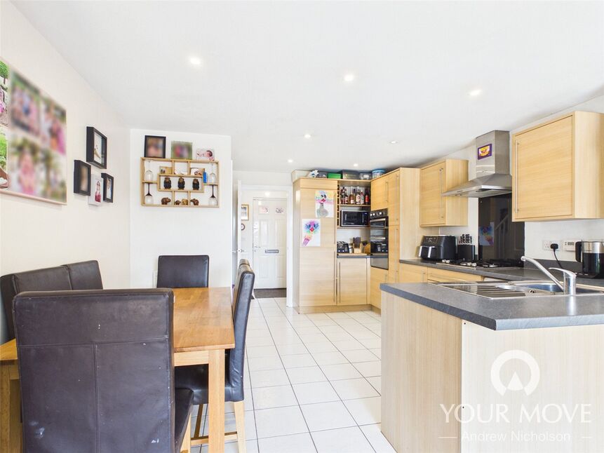 Kitchen / Diner / Family Room