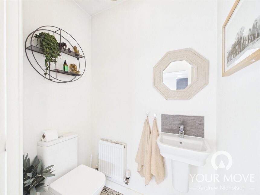 Cloakroom / Wc