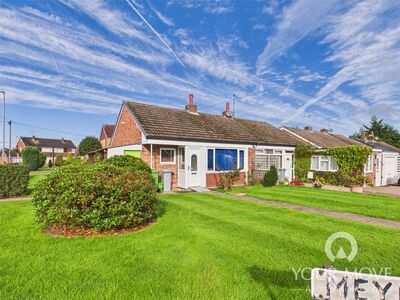 2 bedroom Semi Detached Bungalow for sale