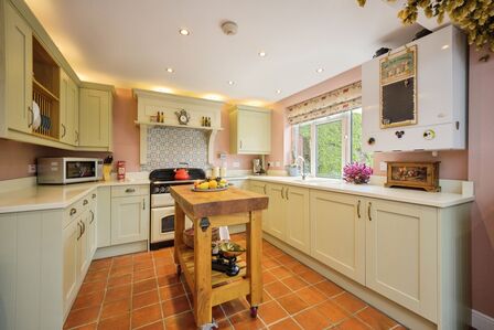 Chequers Cottages, 3 bedroom Semi Detached House for sale, &pound;525,000