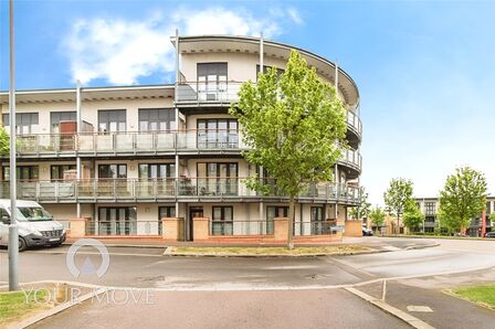 Waterstone Way, 2 bedroom  Flat to rent, £1,700 pcm