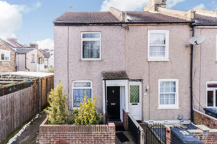 Waldeck Road, 3 bedroom Semi Detached House to rent, £1,400 pcm