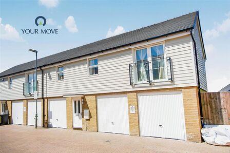 Peary Mead, 2 bedroom Flat to rent, &pound;1,550 pcm