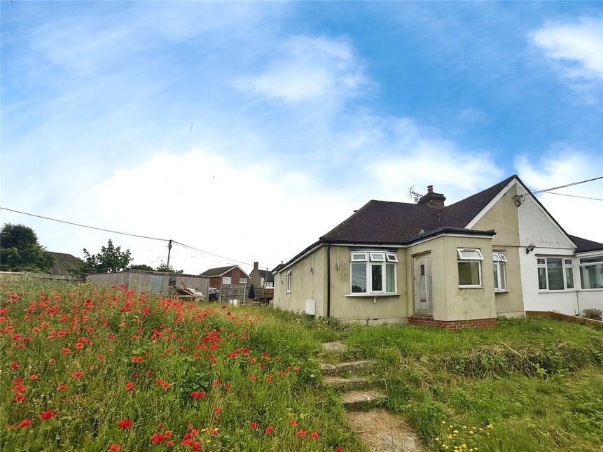 2 bedroom Semi Detached Bungalow for sale, East Hill, South Darenth