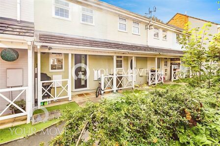 Lamplighters Close, 2 bedroom Mid Terrace House to rent, £1,500 pcm