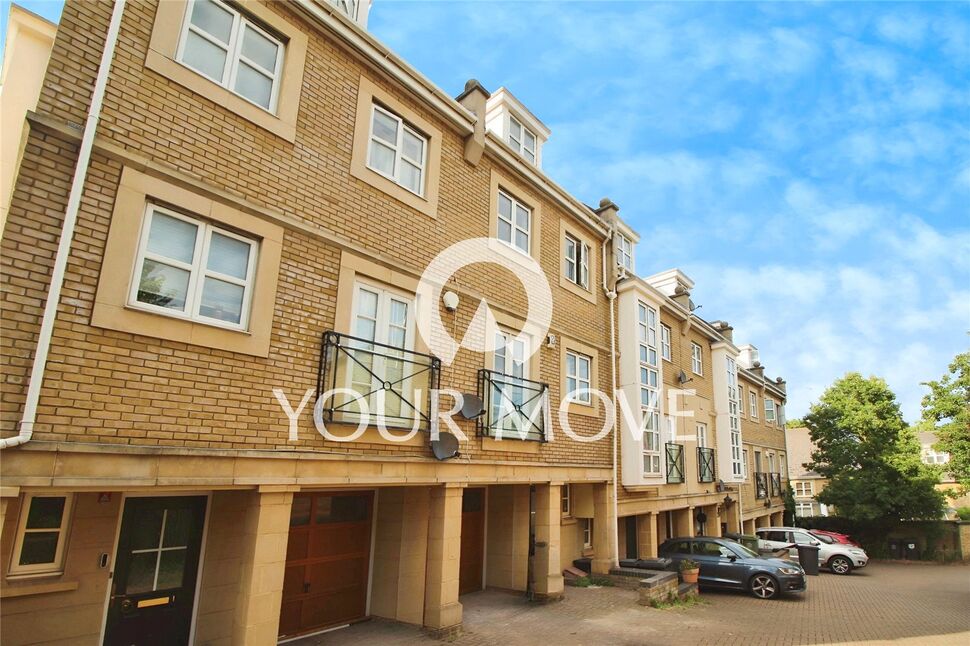 Main image of 6 bedroom  House to rent, Kingfisher Drive, Greenhithe, Kent, DA9