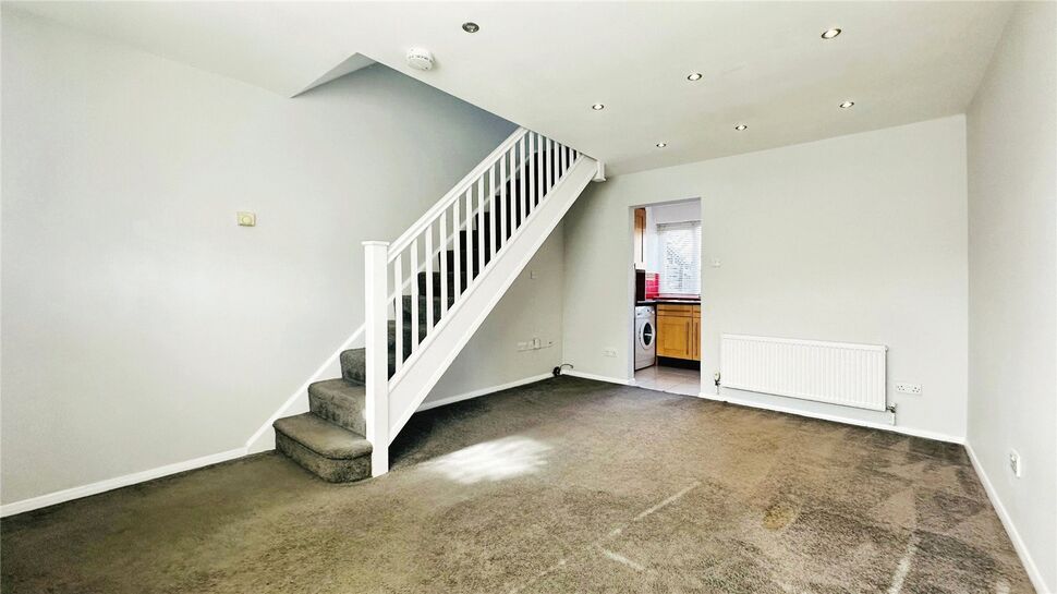 2 bedroom Mid Terrace House for sale, Chatsworth Road, Dartford, DA1