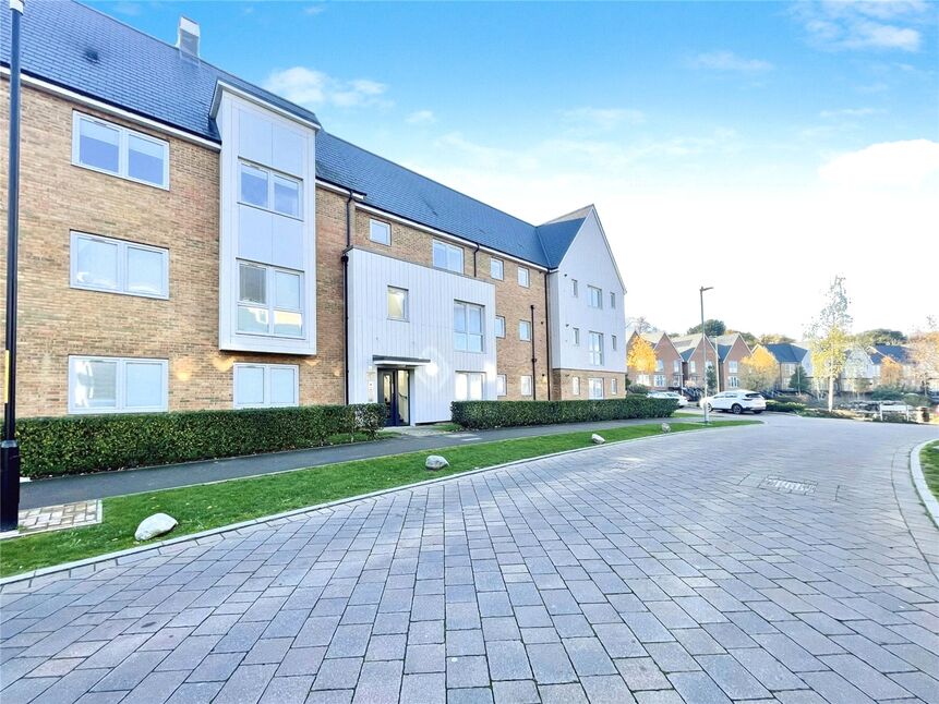Main image of 2 bedroom Flat for sale, Castleridge Drive, Greenhithe, Kent, DA9