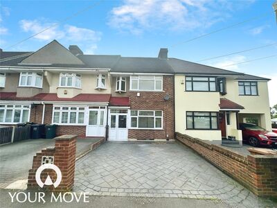 West Hill Drive, 3 bedroom Mid Terrace House for sale, £430,000