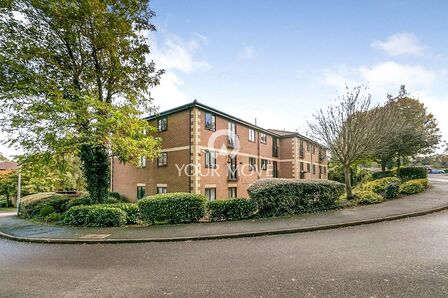 Winston Close, 1 bedroom Flat to rent, &pound;1,250 pcm