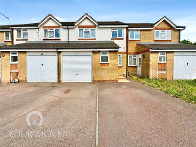 3 bedroom Mid Terrace House for sale