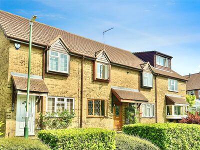 Knights Manor Way, 2 bedroom Mid Terrace House for sale, £325,000