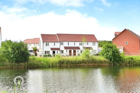 3 bedroom End Terrace House to rent