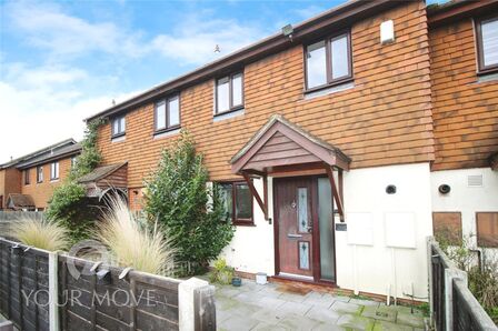 2 bedroom Mid Terrace House to rent