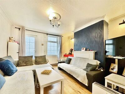 West Hill, 1 bedroom Mid Terrace House for sale, £225,000