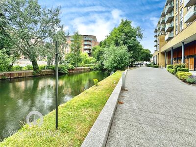 1 bedroom  Flat for sale