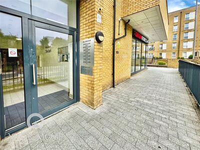 1 bedroom  Flat for sale