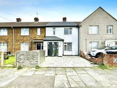Wellcome Avenue, 3 bedroom Mid Terrace House for sale, &pound;400,000
