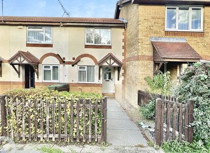 Burnham Road, 2 bedroom Mid Terrace House for sale, £315,000