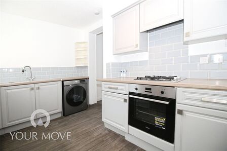 3 bedroom Mid Terrace House to rent
