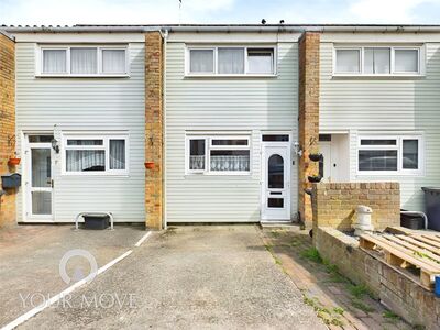 Phoenix Place, 2 bedroom Mid Terrace House to rent, £1,600 pcm