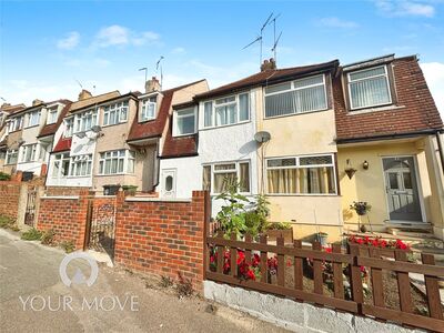 3 bedroom Mid Terrace House to rent