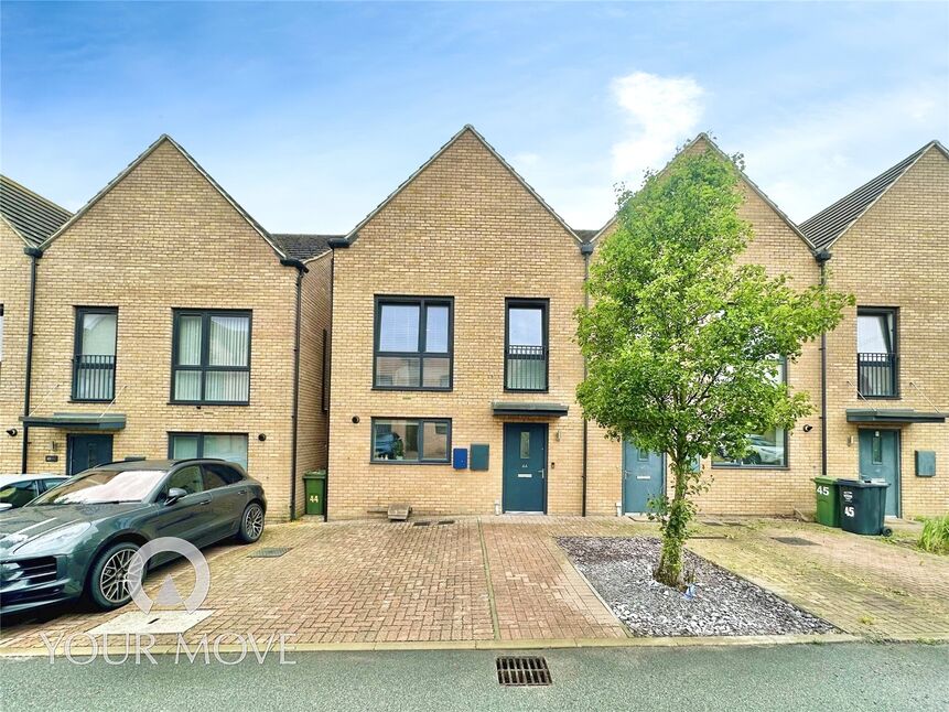 3 bedroom Mid Terrace House for sale