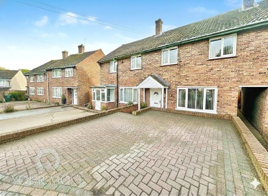 2 bedroom Mid Terrace House for sale