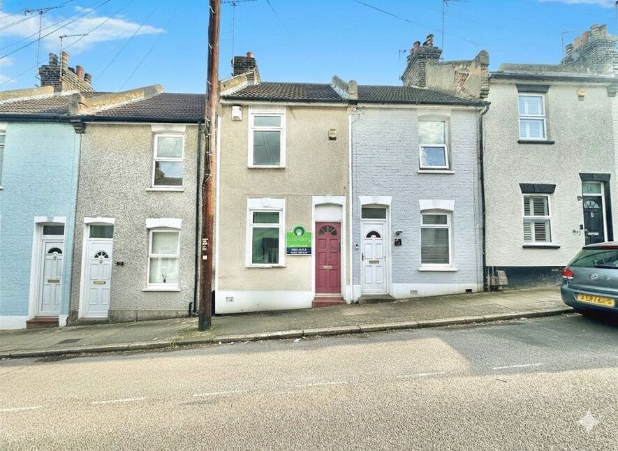 Main image of 2 bedroom Mid Terrace House for sale, Castle Street, Greenhithe, Kent, DA9