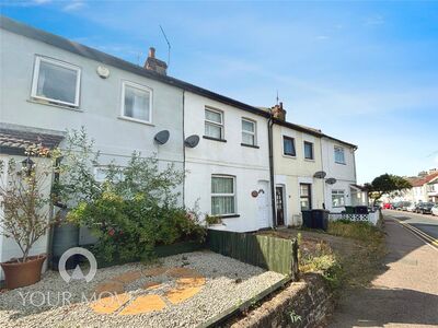 2 bedroom Mid Terrace House to rent