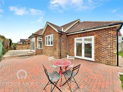 2 bedroom Detached Bungalow for sale