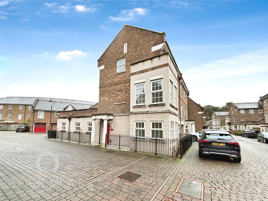 Main image of 5 bedroom Semi Detached House to rent, Park Cliff Road, Greenhithe, Kent, DA9