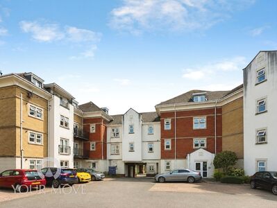 2 bedroom Flat for sale