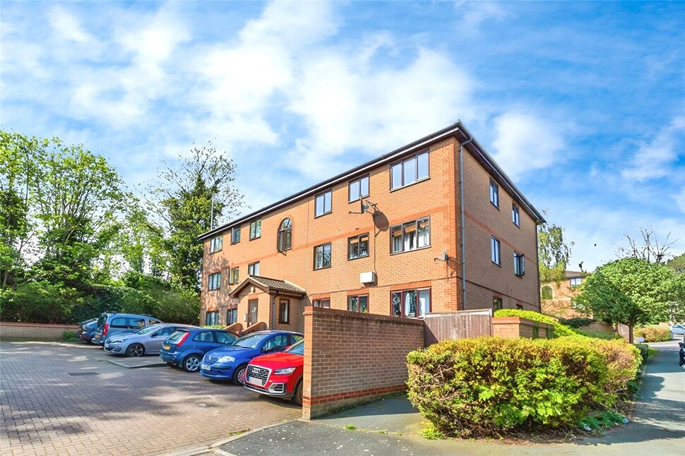 Main image of 1 bedroom Flat for sale, Winston Close, Greenhithe, Kent, DA9