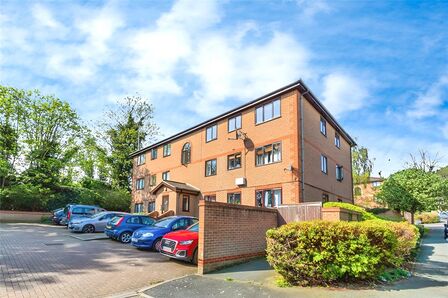 1 bedroom Flat for sale