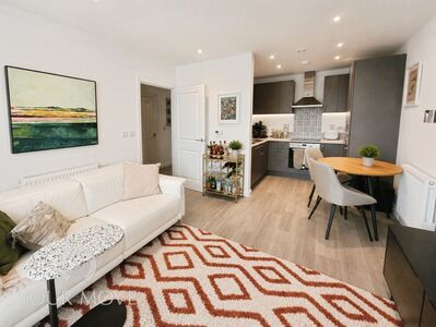 1 bedroom Flat for sale