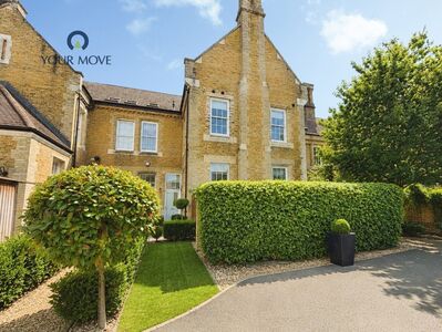 2 bedroom Mid Terrace House for sale