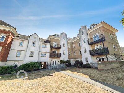 Crawford Avenue, 2 bedroom Flat to rent, &pound;1,650 pcm