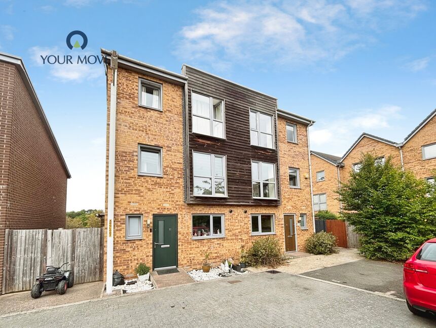 Main image of 4 bedroom Semi Detached House to rent, Rainbow Gardens, Dartford, Kent, DA1