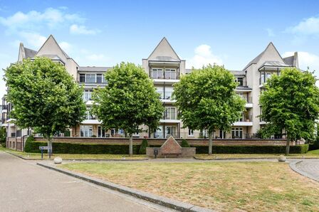 The Boulevard, 2 bedroom Flat to rent, &pound;1,800 pcm
