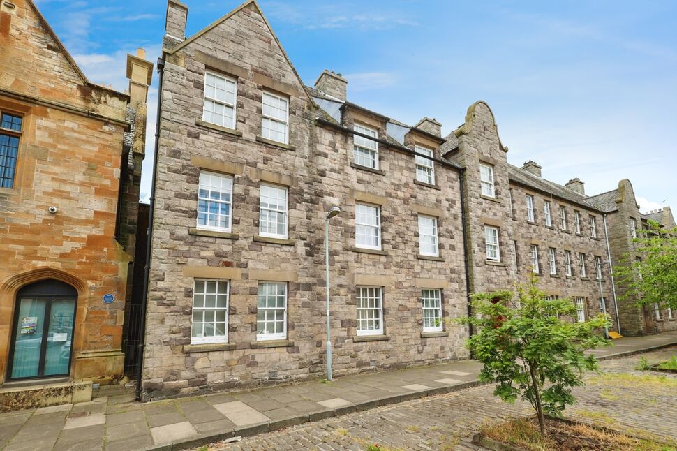 Main image of 4 bedroom  Flat for sale, High Street, Dalkeith, Midlothian, EH22