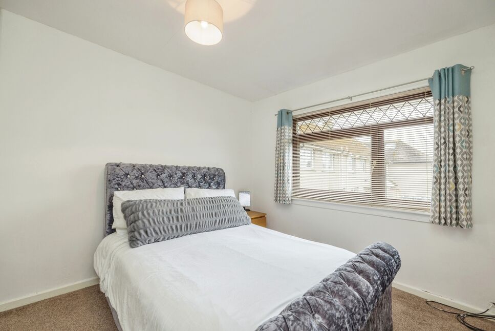 3 bedroom Semi Detached House for sale, Grange Crescent East