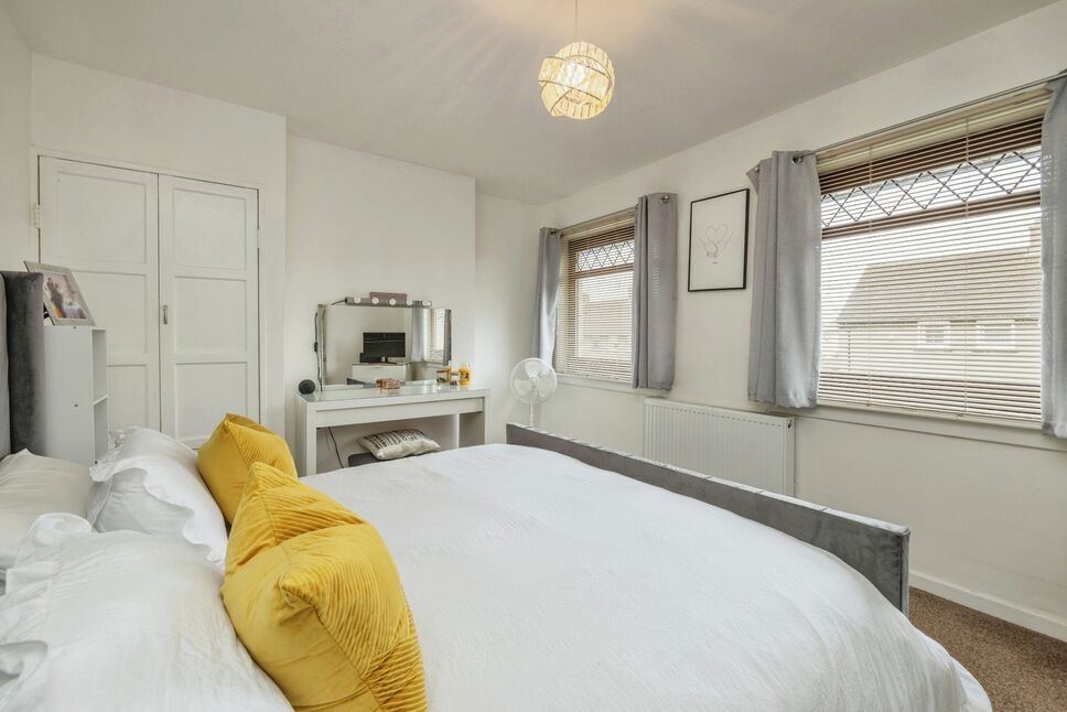 3 bedroom Semi Detached House for sale, Grange Crescent East