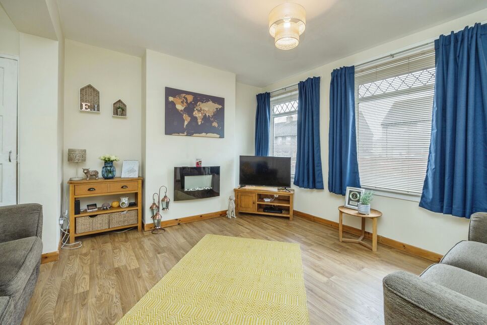 3 bedroom Semi Detached House for sale, Grange Crescent East